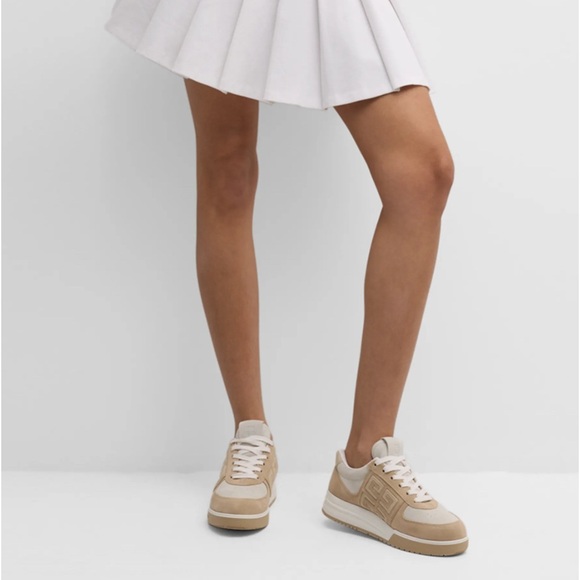 Givenchy G4 Mixed Leather Low-Top Sneakers- Brand New in Box - Picture 7 of 16